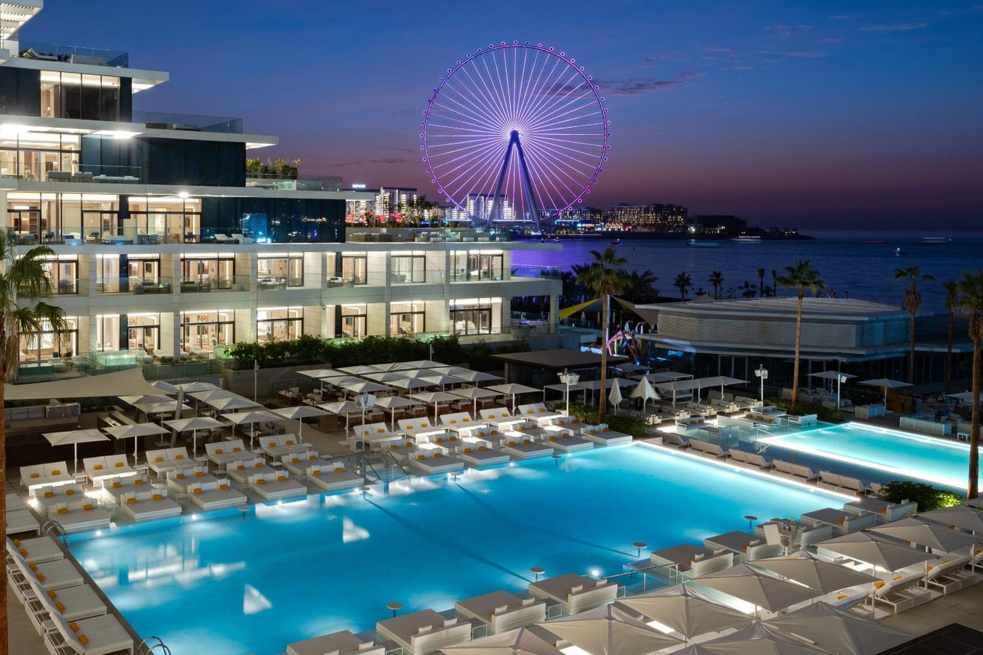 Five Luxe Hotel Dubai