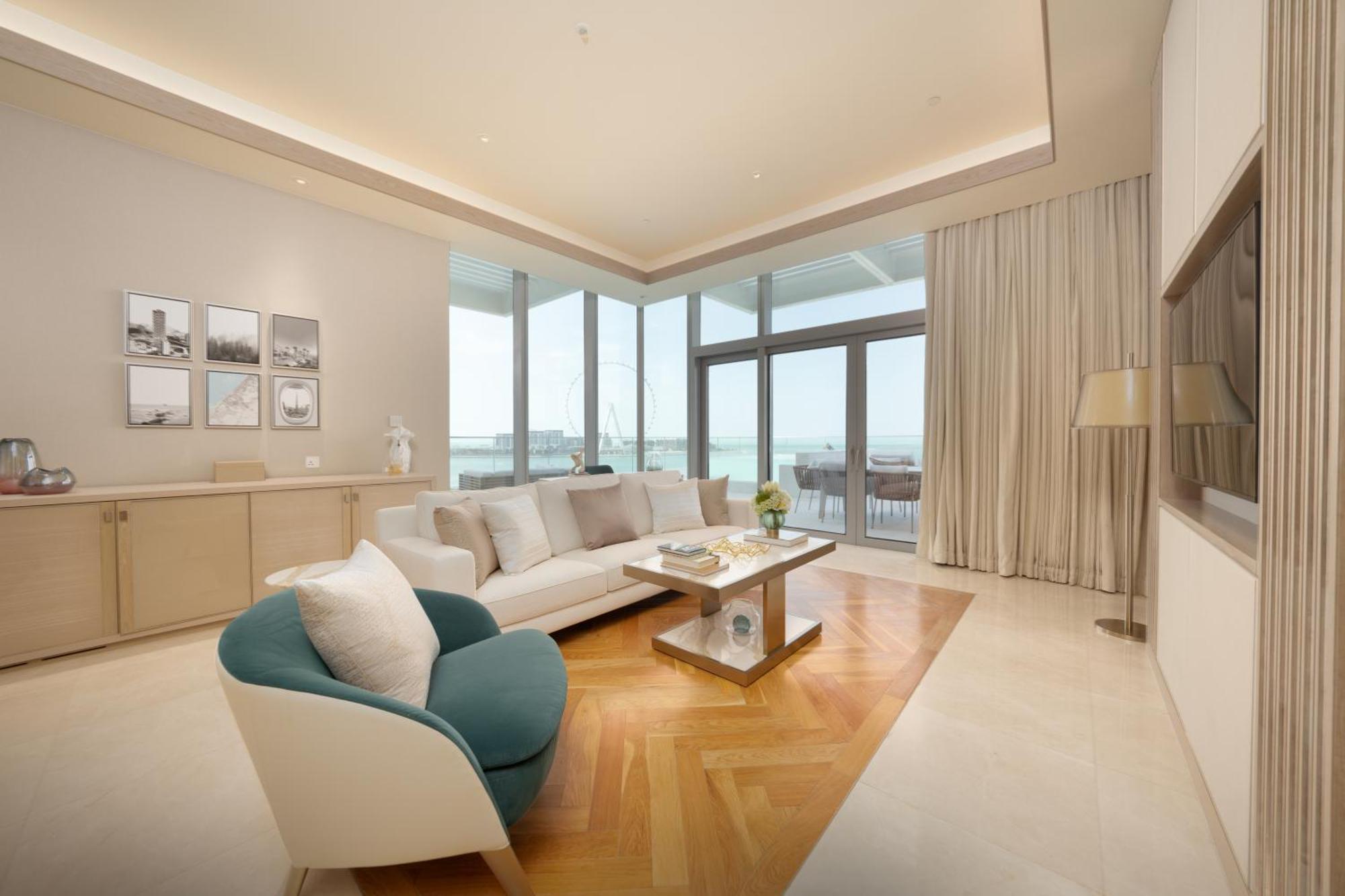 Five Luxe Dubai