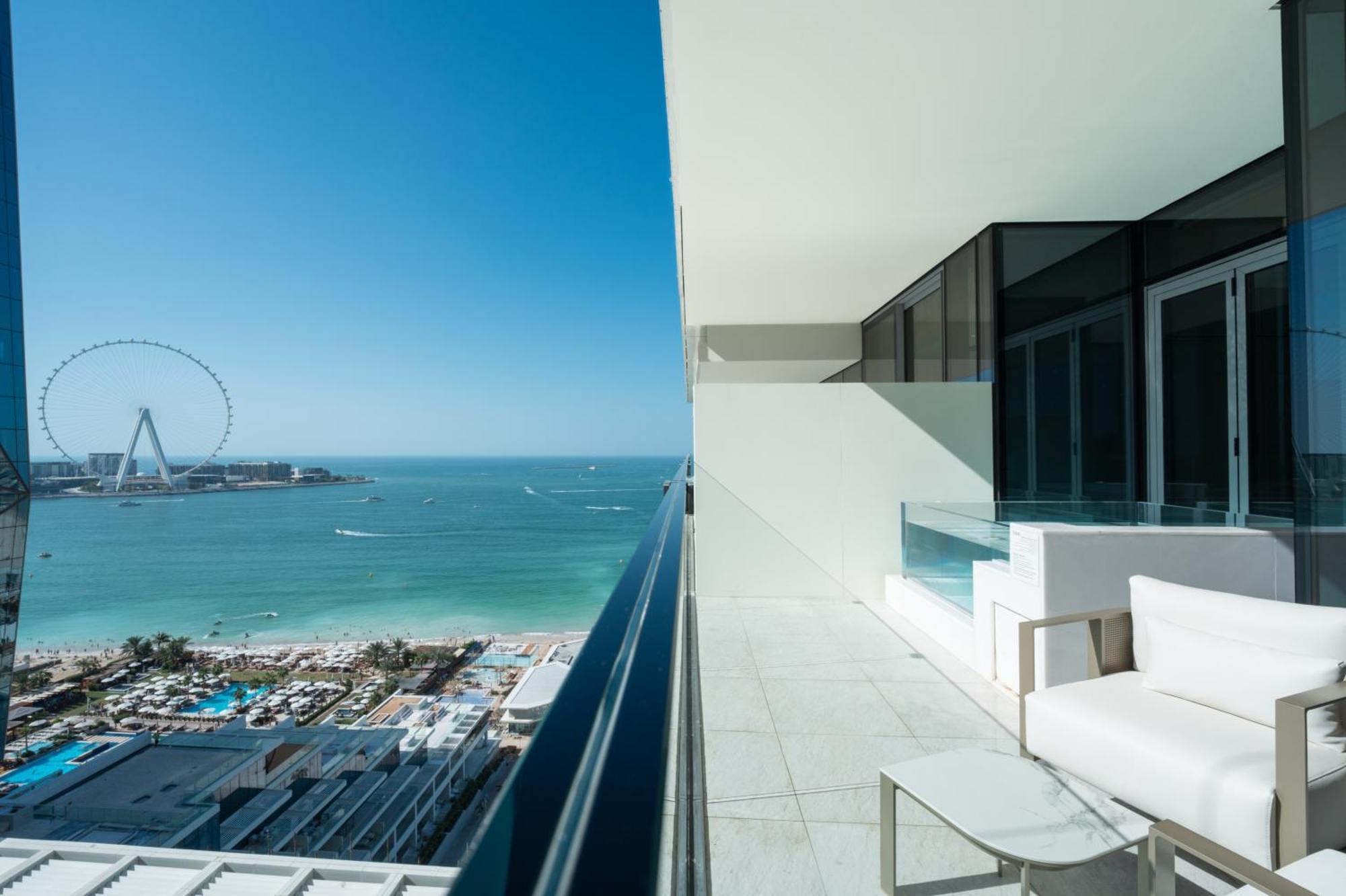 Five Luxe Hotel Dubai